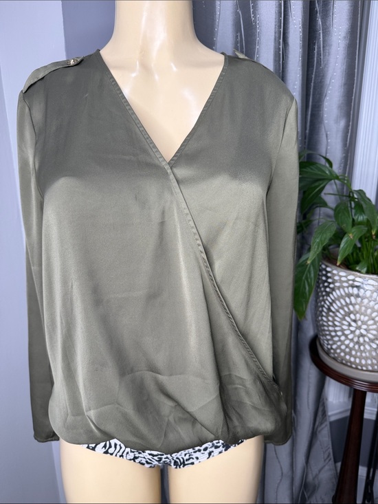Michael Kors Tops - Michael Kors Women’s Sz S  Olive Wrap V-Neck Blouse